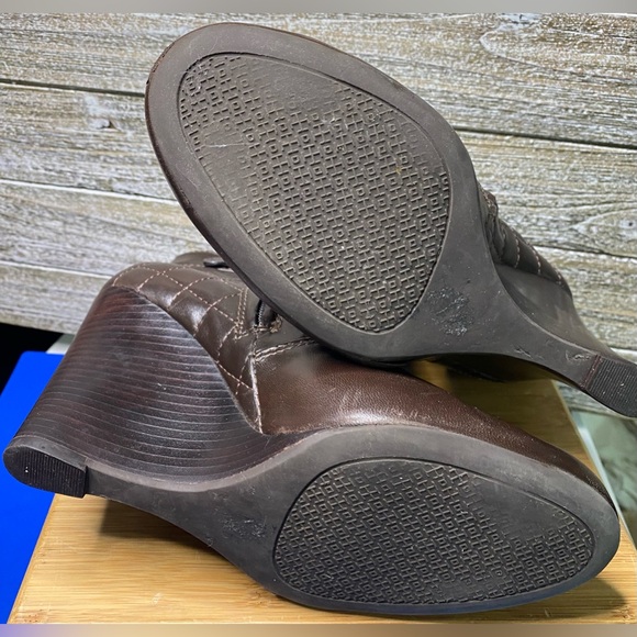 Tory Burch Leila Booties Size 7 - Picture 7 of 11